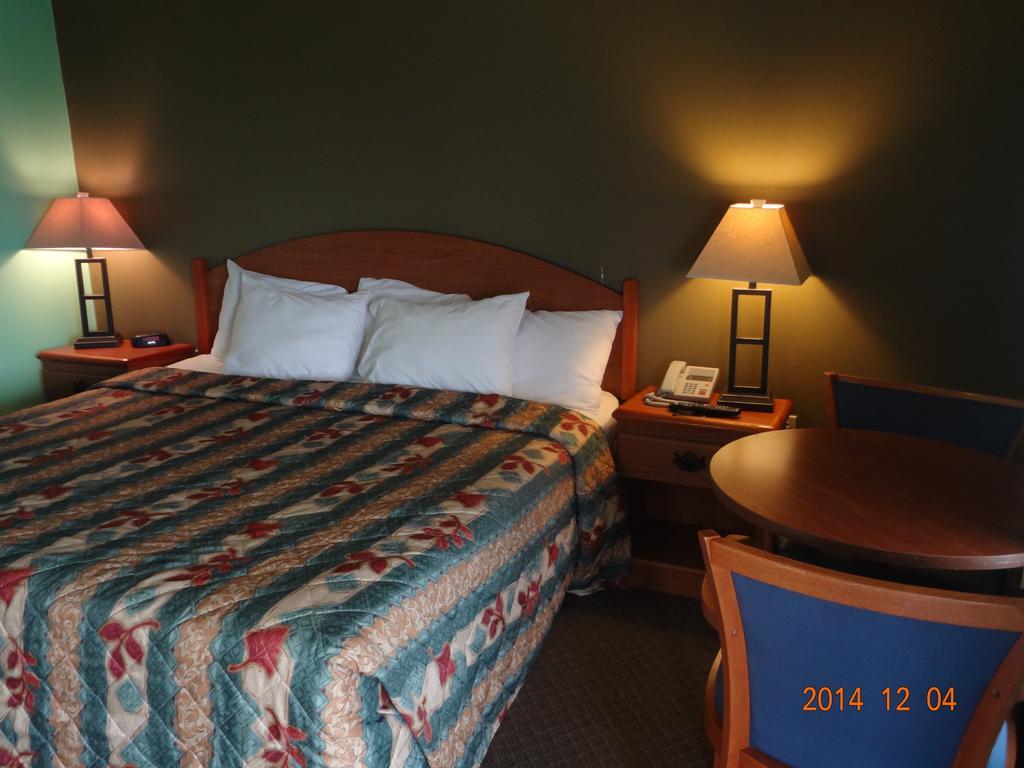 Budget Inn Lynchburg And Bedford Goode Kamer foto